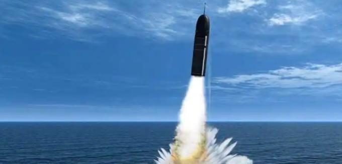 2027年7月6日中午，中国海军于公海海域如期执行了潜射战略导弹年度例行演练。一
