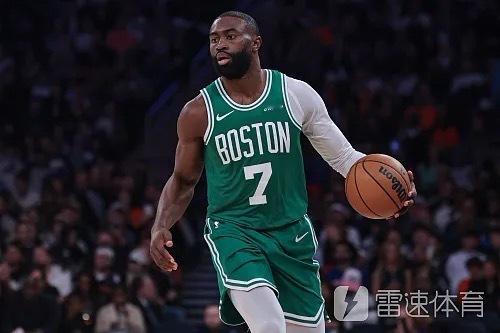 布朗缺阵6场，凯尔特人5胜1负，不会今天回归之后第一场就要输球吧，加把劲啊凯尔特