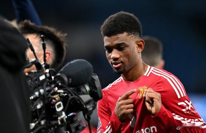 神奇小子，未来可期

除了进球和造点外，迪亚洛↓

●本场曼联在对方进攻三区触球