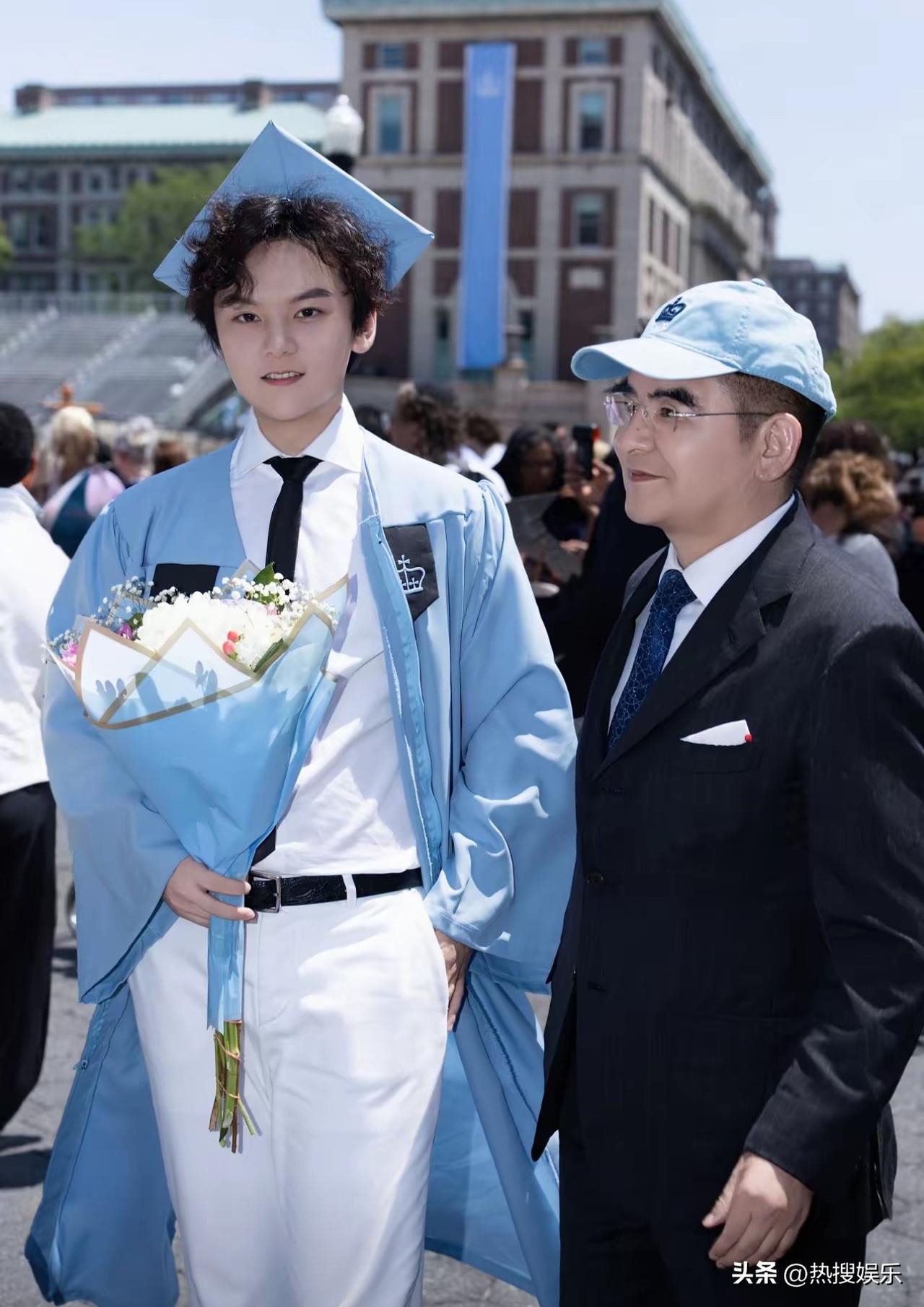 他叫陈环保
是陈光标的小儿子
虽然他毕业于哥伦比亚大学，但是陈光标始终教导他，要