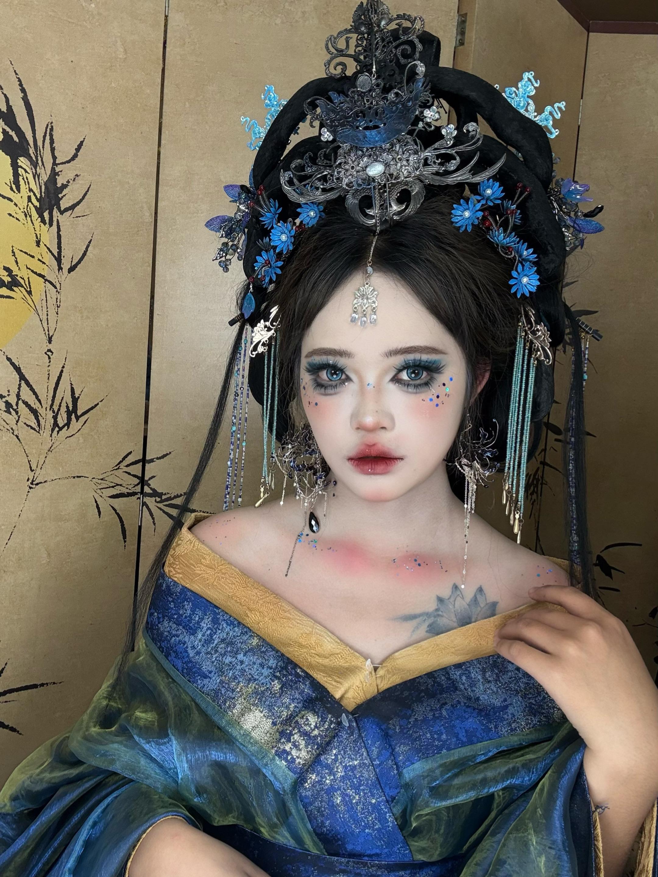 “骁腾犹如此 万里可横行”