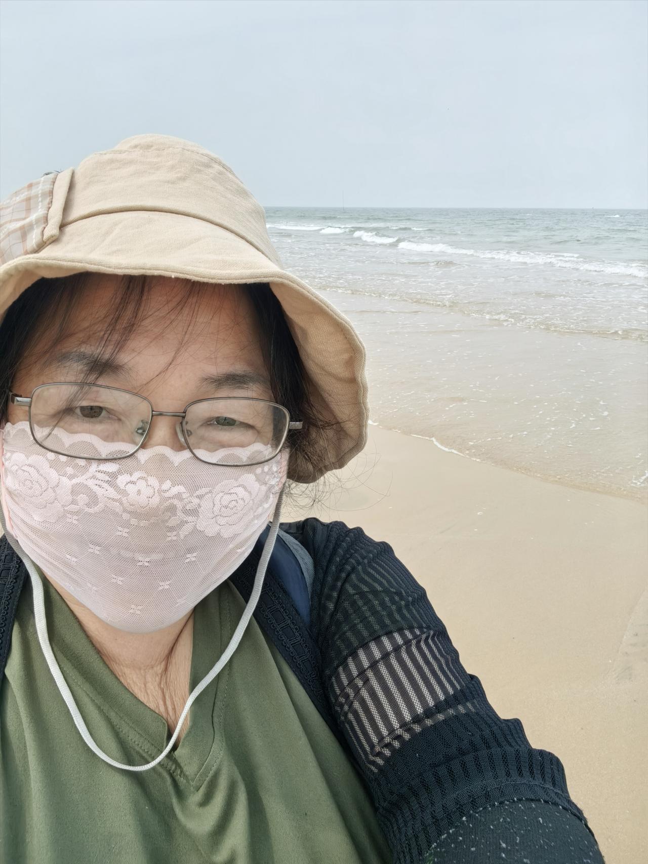 今天的运动量忒够了。
     从火车站骑行到东夷小镇。步行溜达东夷小镇。又从小
