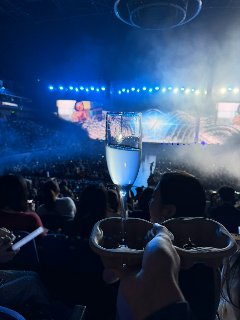 来看A-Lin了！ 上海·梅赛德斯-奔驰文化中心