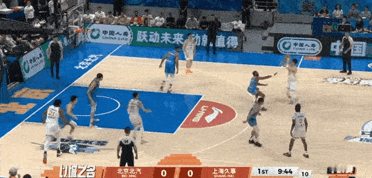张镇麟真大腿，攻防一体！上海男篮vs北京男篮CBA