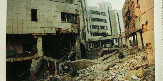 1999年中国大使馆被美军轰炸后，江主席内部讲话：维护国家主权。
1999年5月