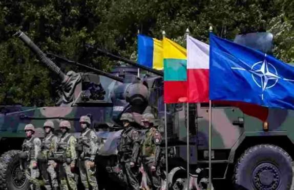 北约和俄罗斯这波核演习对峙，真是把核风险拉满了。北约“坚定正午”核演习，14国2