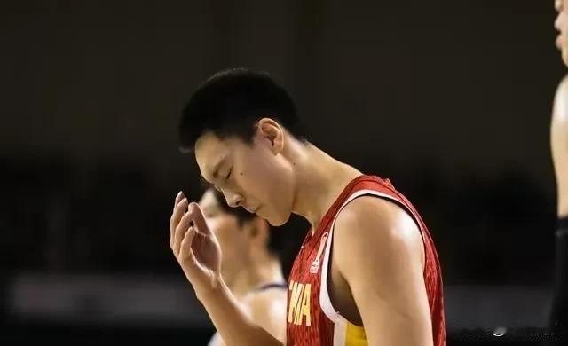 郭士强动真格，还是“弃用嫡系”？
 
世预赛对阵日本，胡明轩最终落选中国男篮12