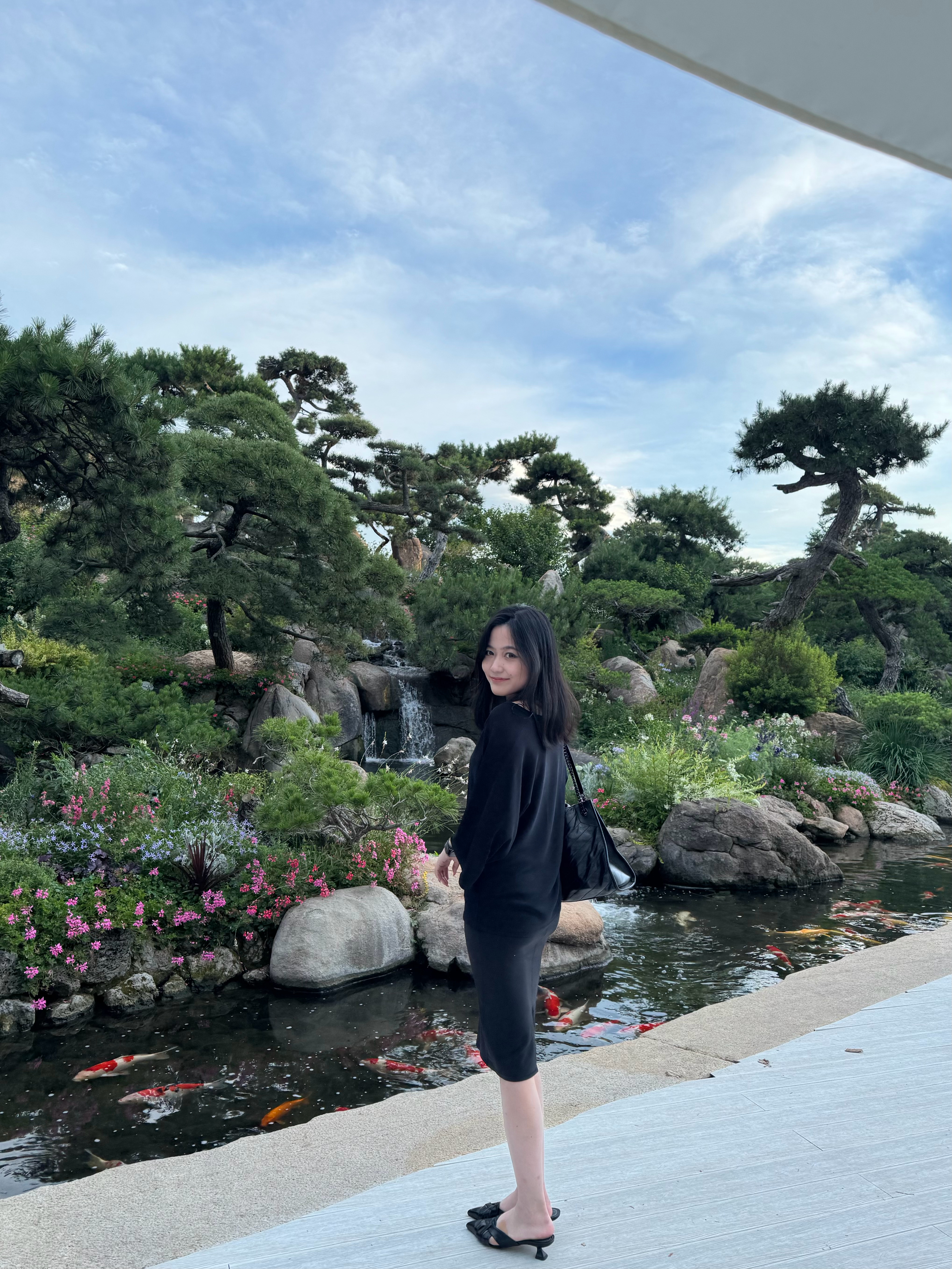 虽然是老图 但感觉好看 先发再说 北京·北京罗红摄影艺术馆