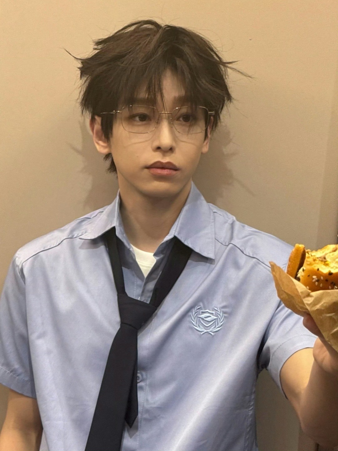 彭昱畅已纯正花美男了。 ​​​