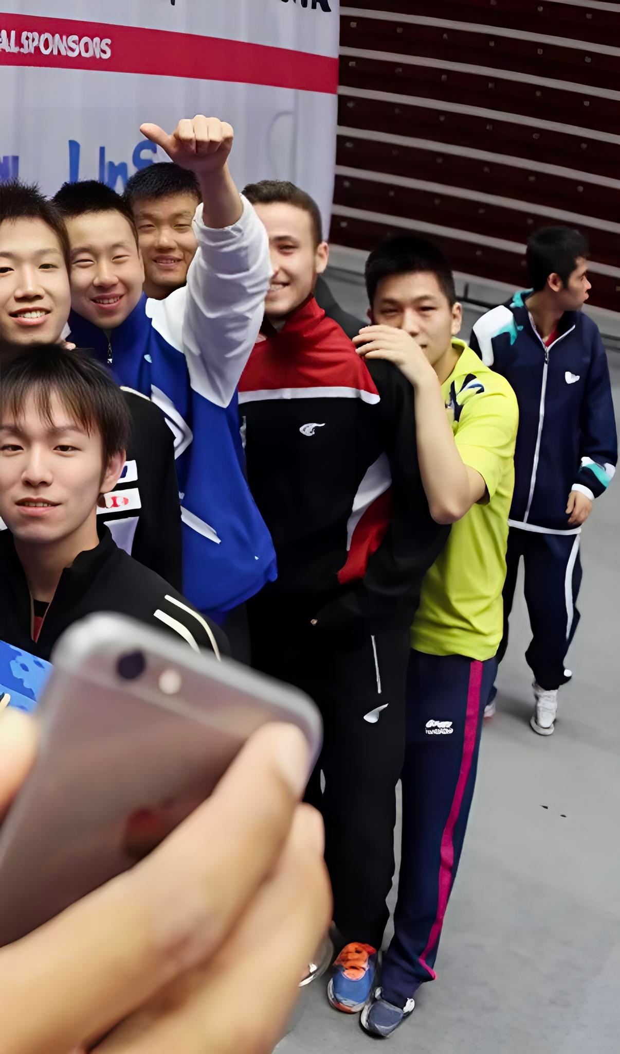 樊振东不仅在国内横跨五代，在外协亦从老将战至新生代。浅看一下樊振东当年的外协对手