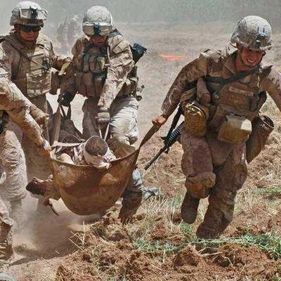 扎格罗斯山脉美军F-15E坠毁后血腥搜救：数百特种兵突入万人大网，飞行员是否真正