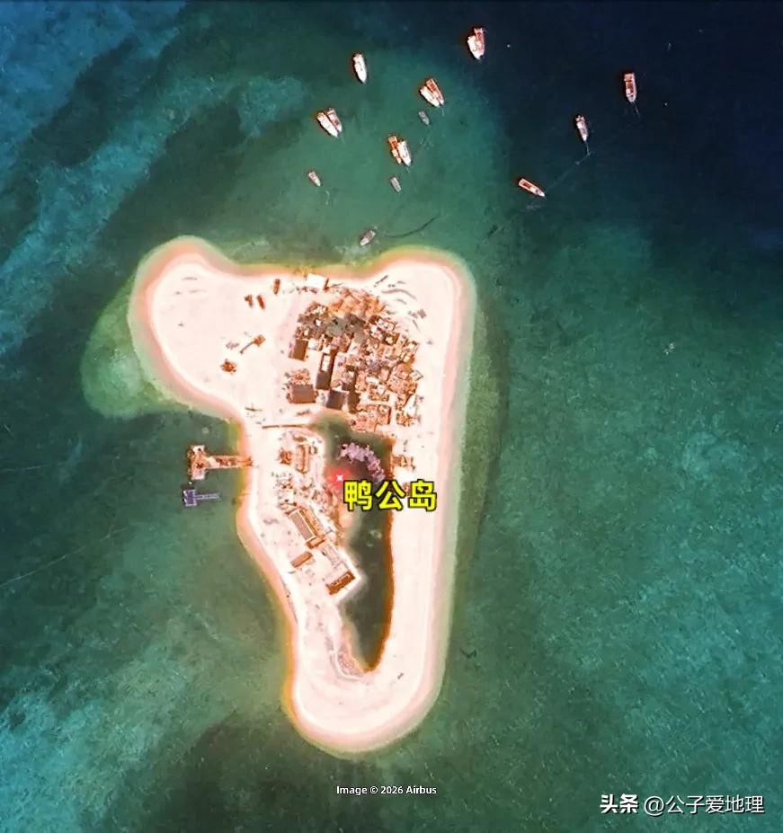 0.01平方公里，这个岛屿上的几十户中国人是怎么生活的？

你可能想不到，在离海
