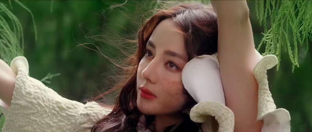 真的好美啊！像芭比公主 