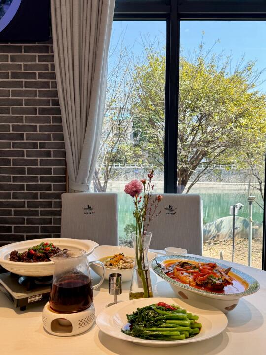 桂林美食｜绝美江景旁吃桂林菜‼️