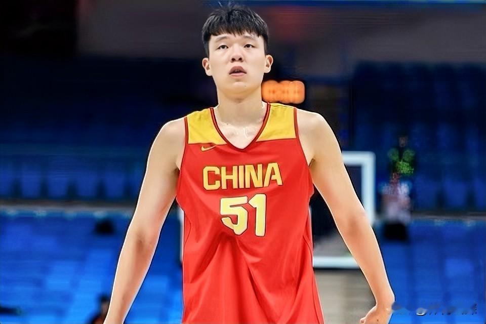 杨翰森不打亚洲杯，虽然是好事，但也看出了地位不稳定！

篮协这么全力支持杨翰森，