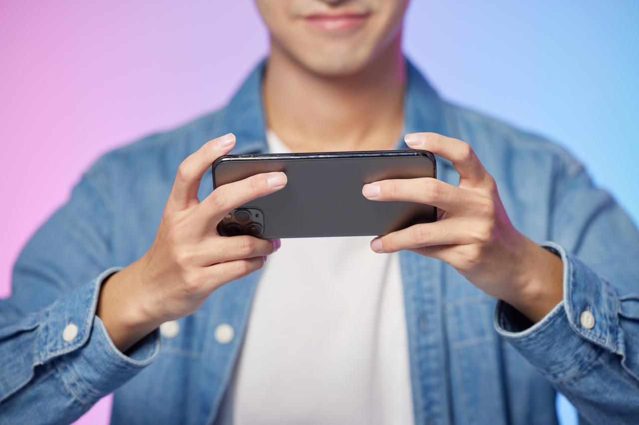 二手手机回收的骗局应该提防，值得注意。目前，常用的套路如下，首先，当你在某个平台