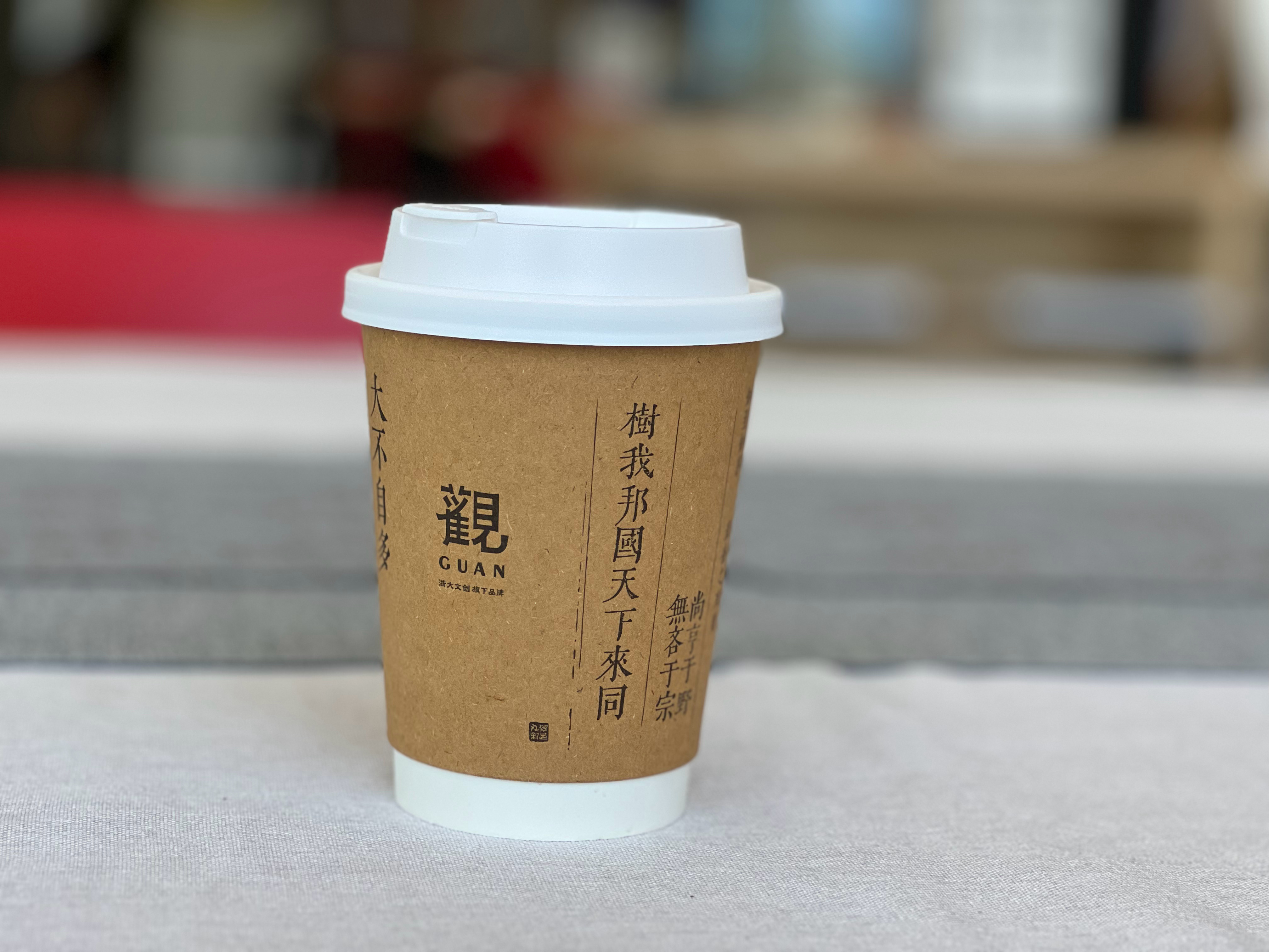 「当人工智能能够处理大量可计算和标准化媒体工作的时候，媒体从业人员需要持续提升对