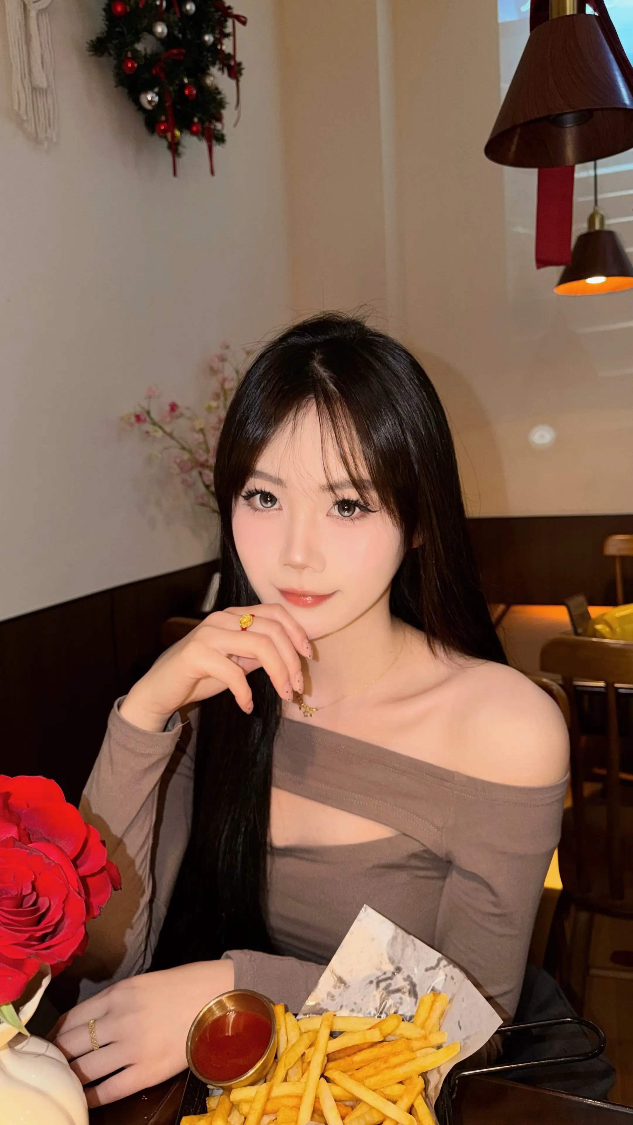 我要挣很多钱，买下我们的距离 买下过去的鸿沟买下这辈子想见你就见你的心