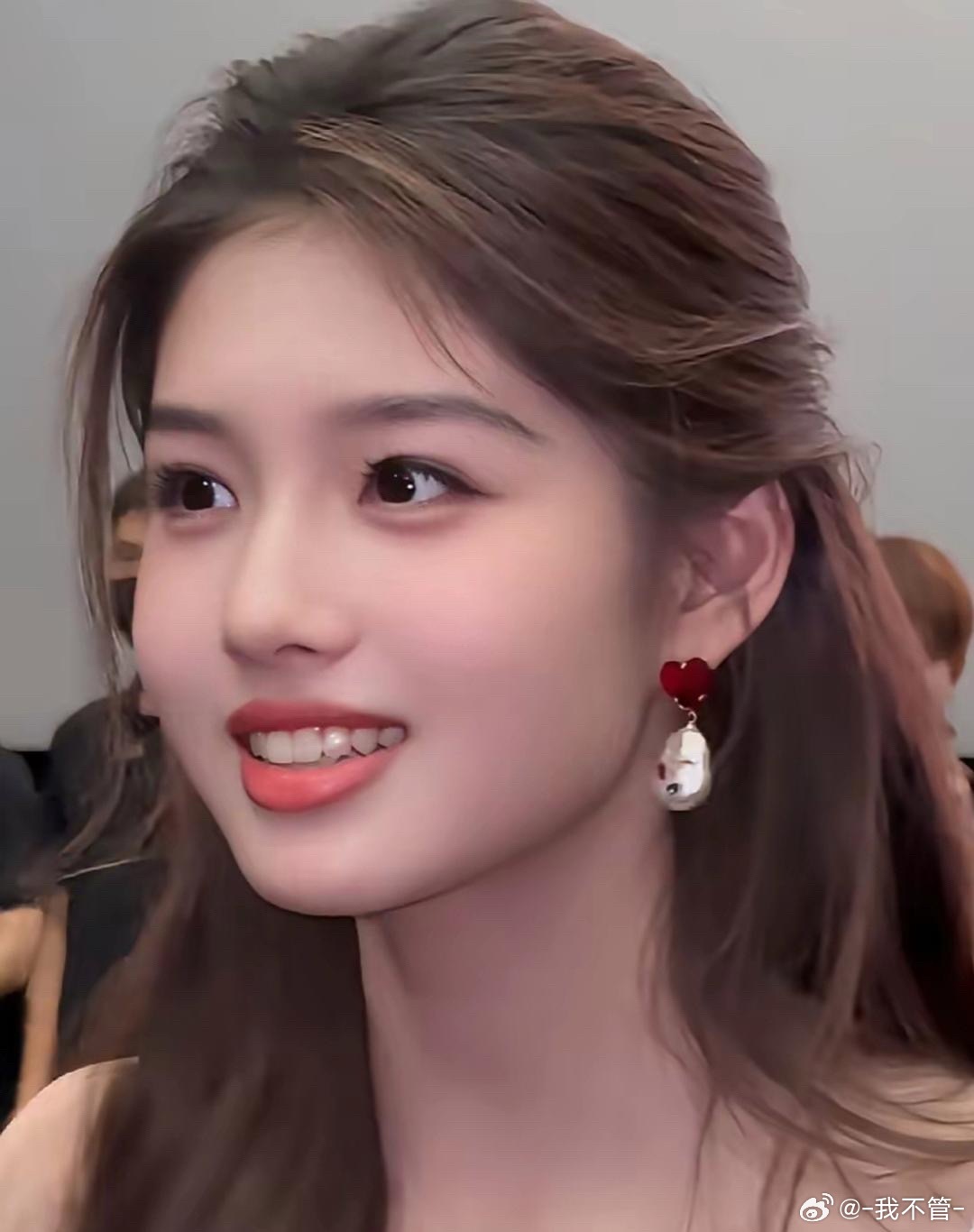 艾米真是从小美到大 ​​​