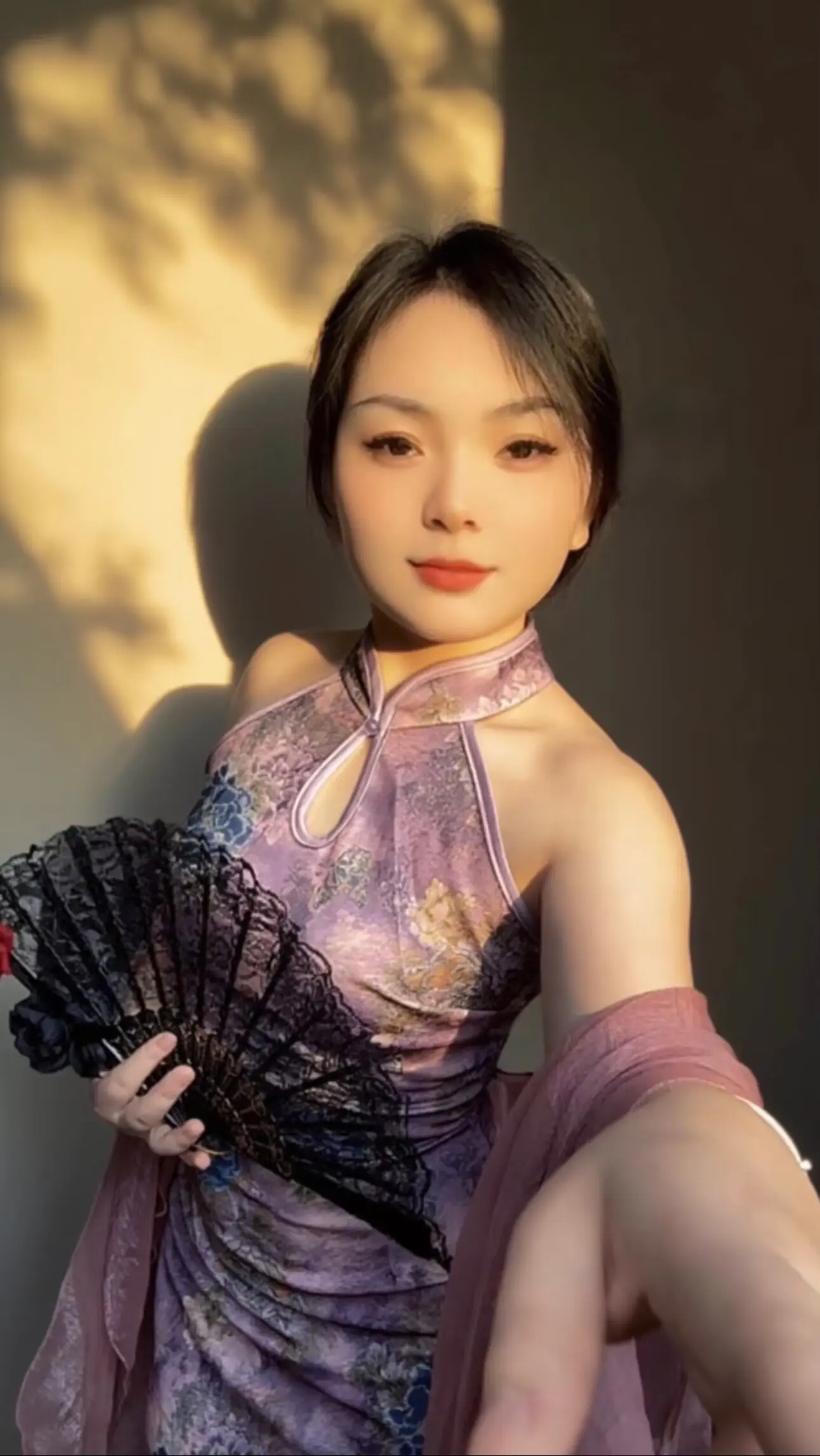 纵此生也不过百岁，何必沾染愁滋味