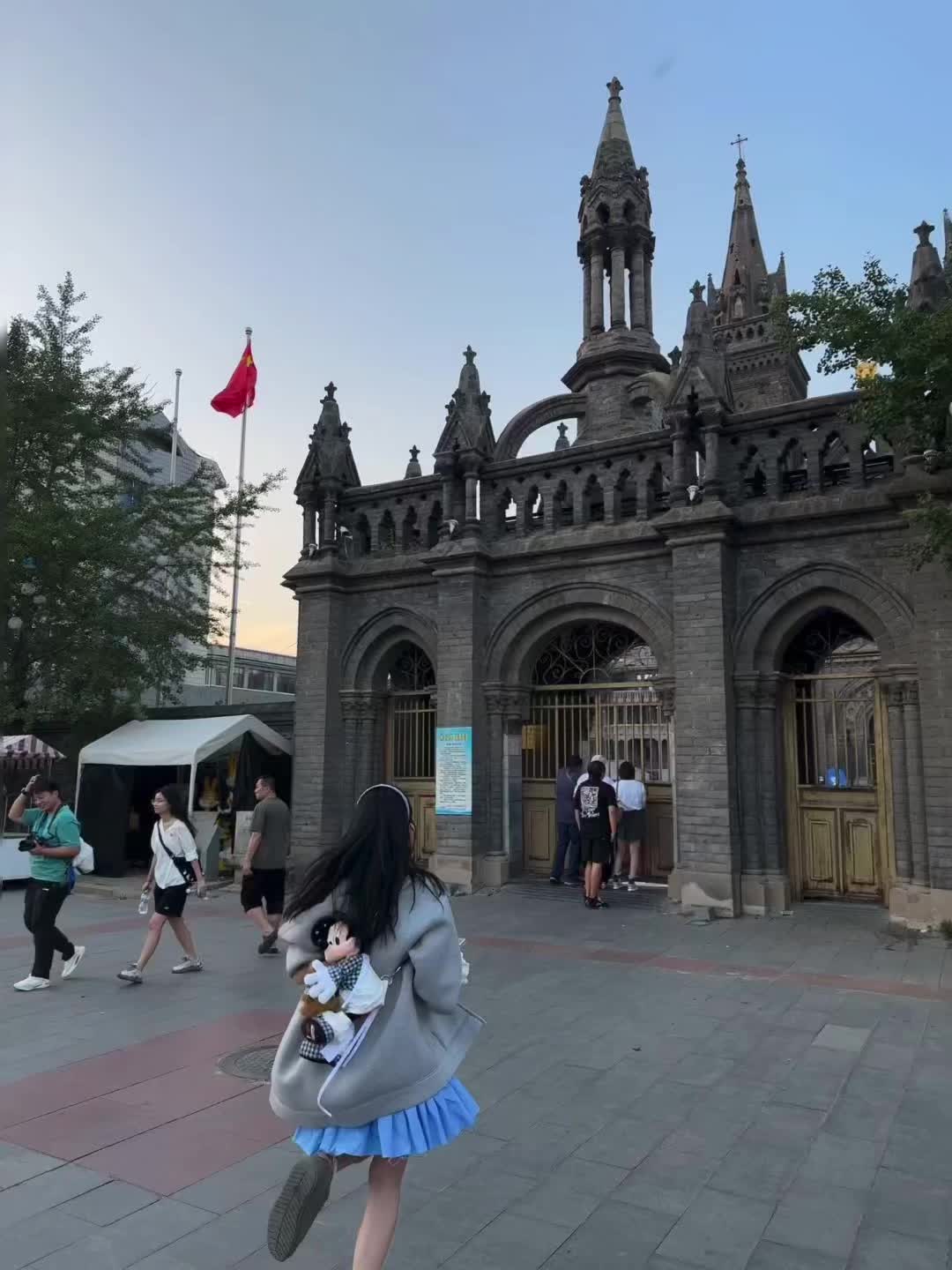 分手就分手 做朋友干啥 你没朋友啊