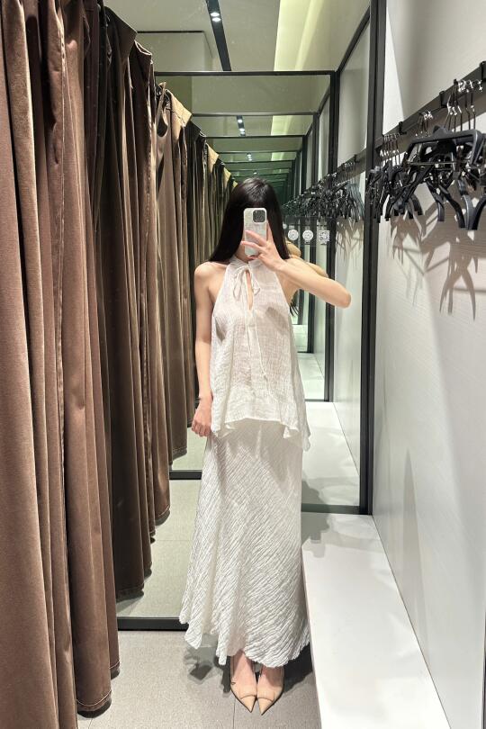 zara新品白月光连衣裙！美晕了