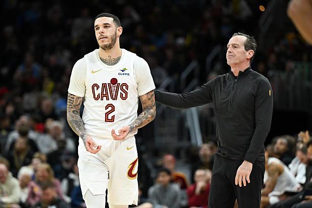 去年夏天，骑士将奥科罗送到了公牛，从公牛换来了球哥，这笔交易他们甚至都没有得到一