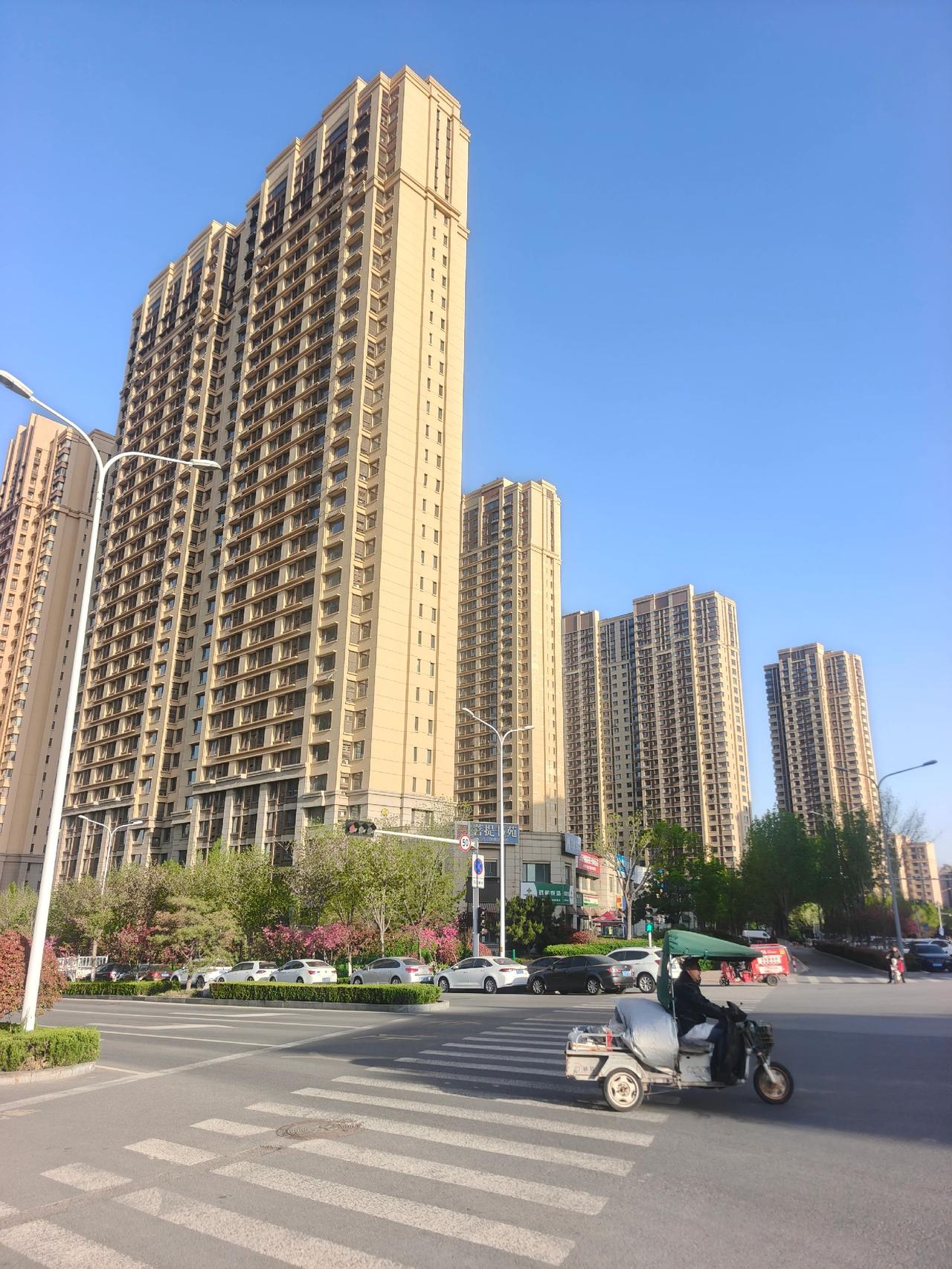 雪山南片区雪山四杰！凤栖第，天齐奥东花园，百替郡王府，恒生伴山！雪山南片区四杰，