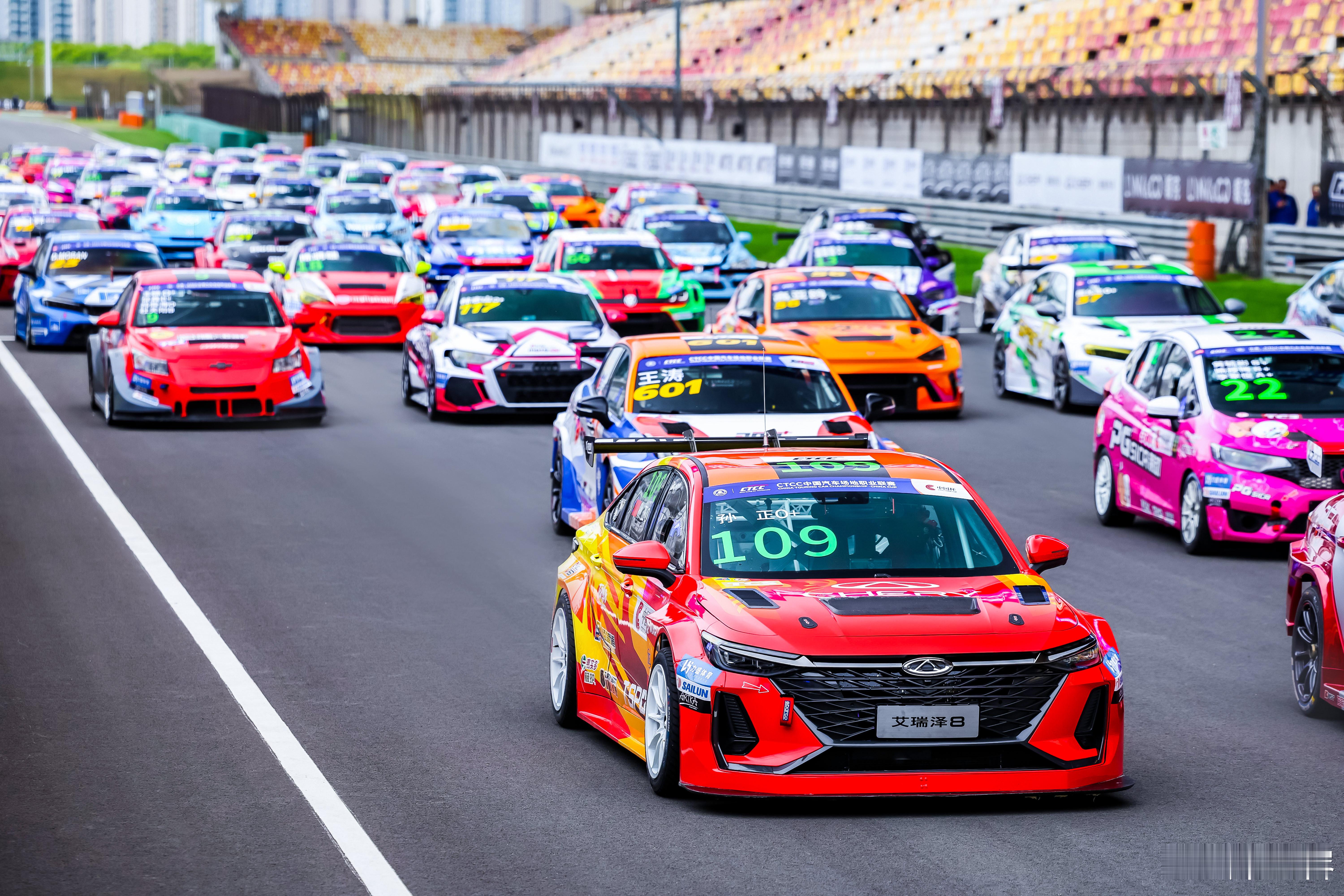 从出发第26位到冲线夺冠，这种电视剧都不敢拍的逆袭剧本，被109号赛车艾瑞泽8在