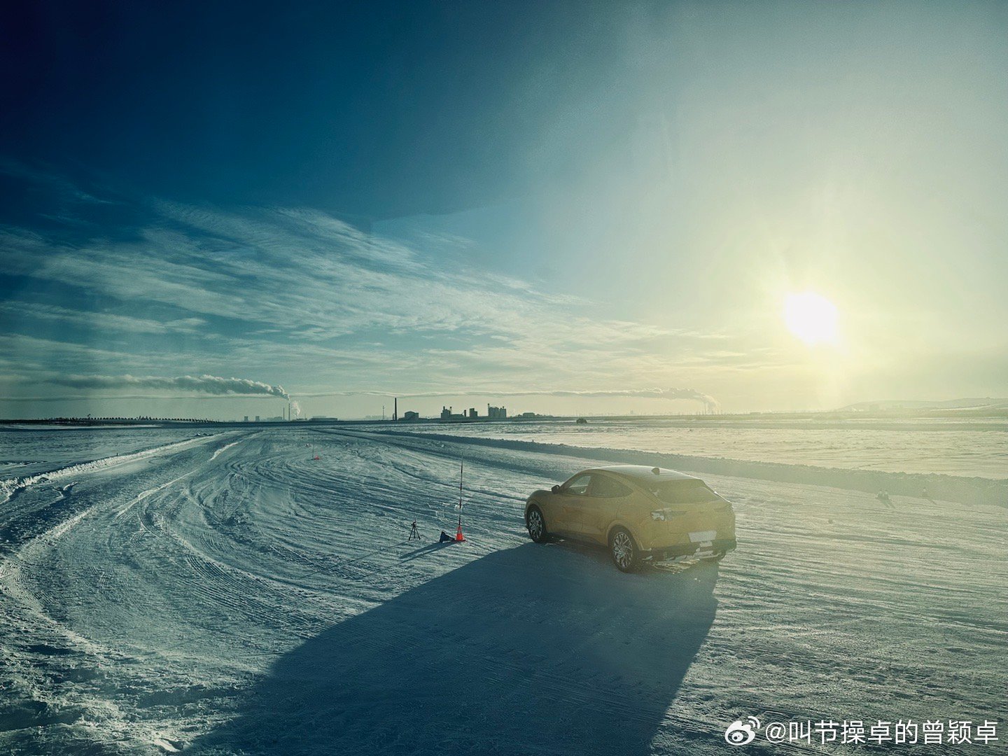 电马玩冰雪漂移，手感还是很不错的哦。 ​​​