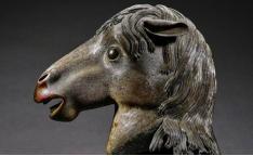 2019年，圆明园丢失的“马首”被赌王买回并捐回祖国，然而，令人没有想到的是，专