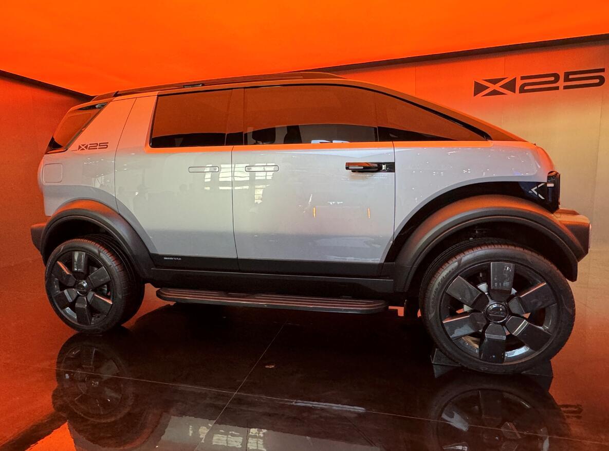 北京车展上，奇瑞iCAR带来了全新发布的“大玩具”iCAR X25，这车造型可真