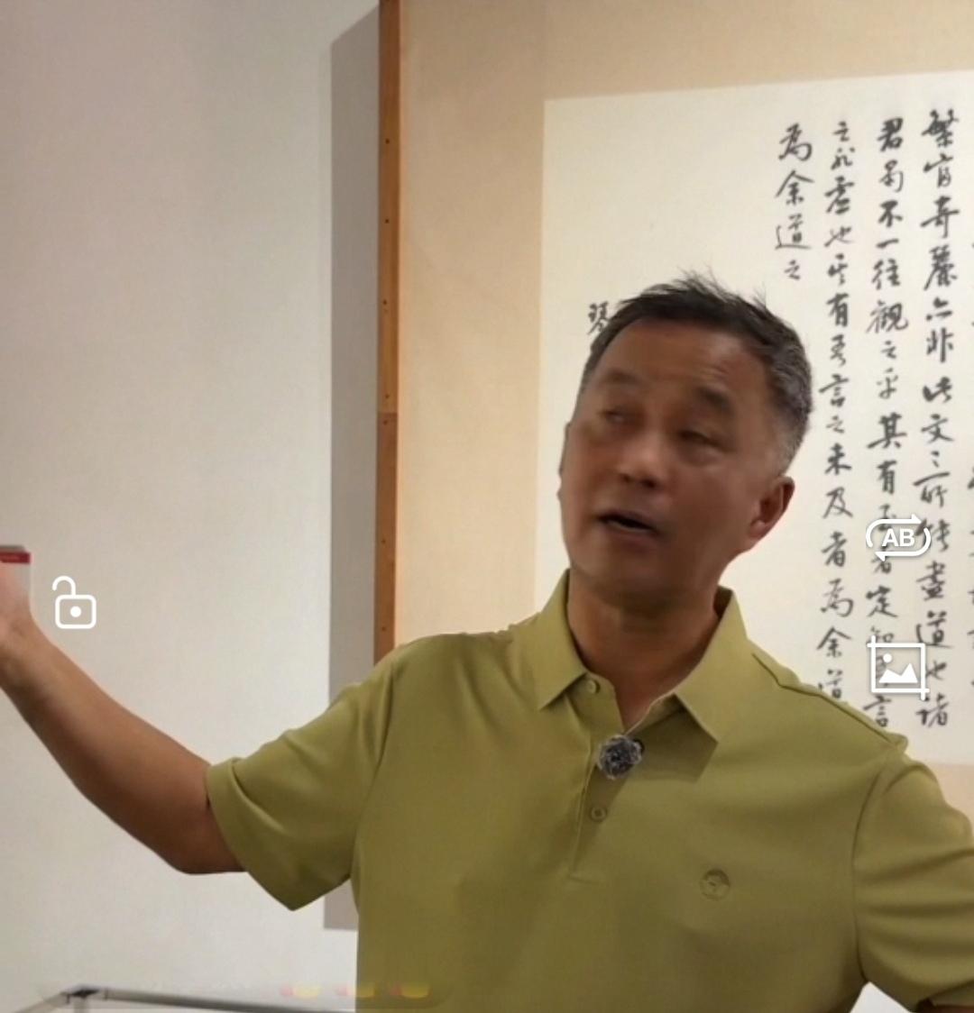 沈巍不是上海人的骄傲，董宇辉不是青年人的榜样！
沈巍的精神是特别富足、高贵的，可