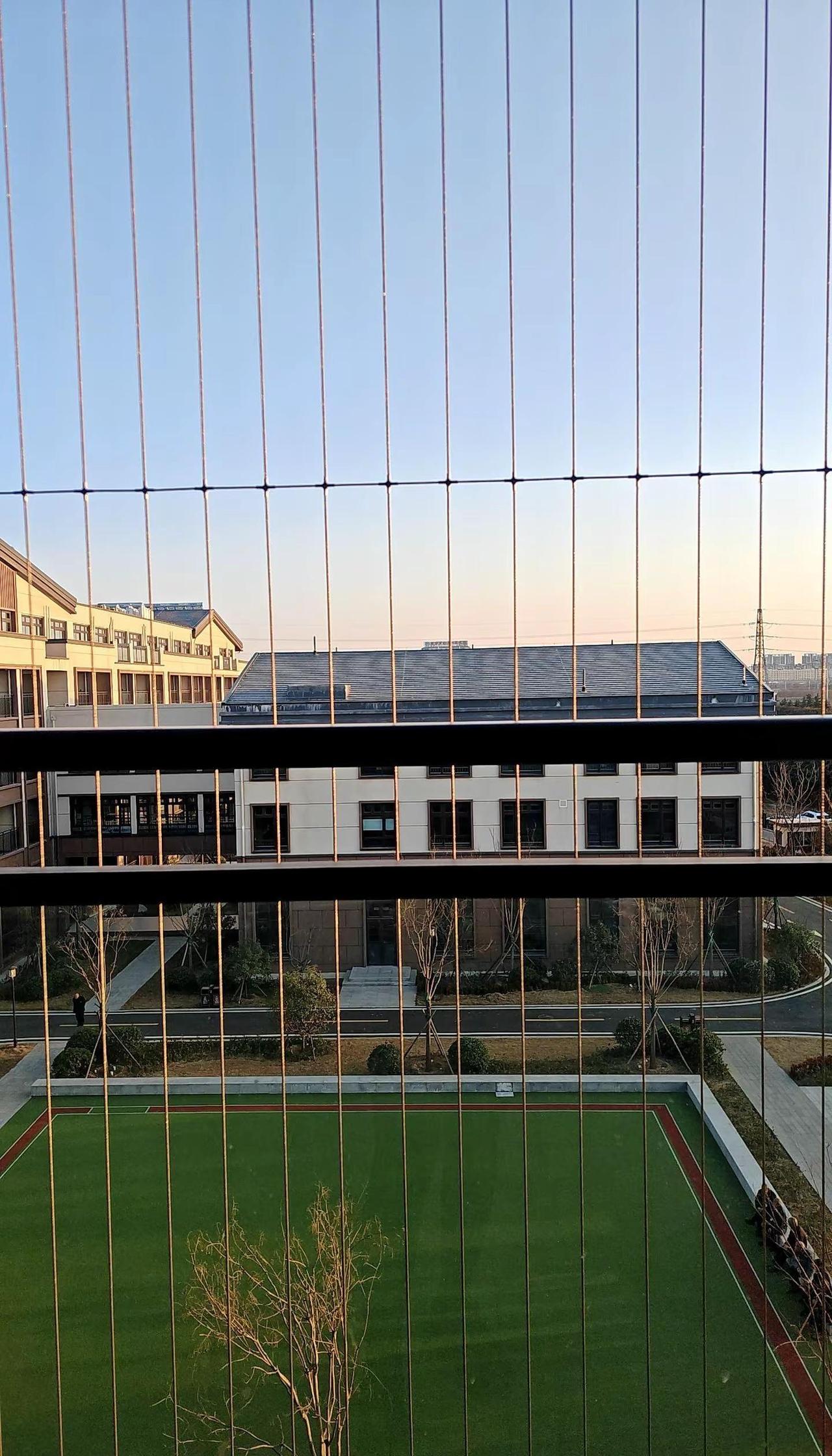 中国军号早已告诉我们，各自为战。警惕起来吧，看到不对劲的，不要以为事不关己，就隔