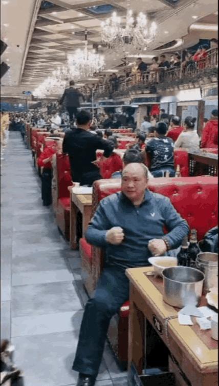 大哥多少有点放飞自我了！