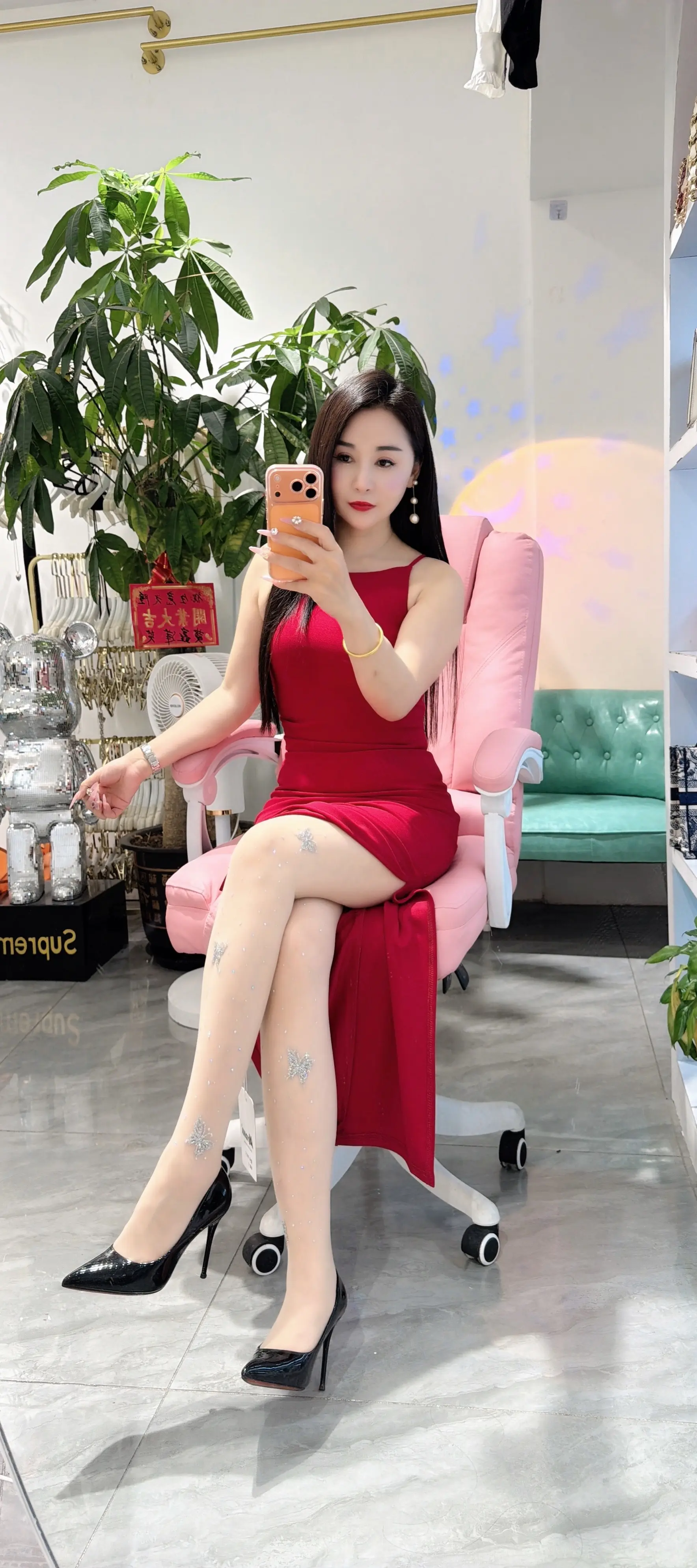 万人追不如一人疼，万人宠不如一人懂，人这一生何其有多幸才能遇到一个爱你...