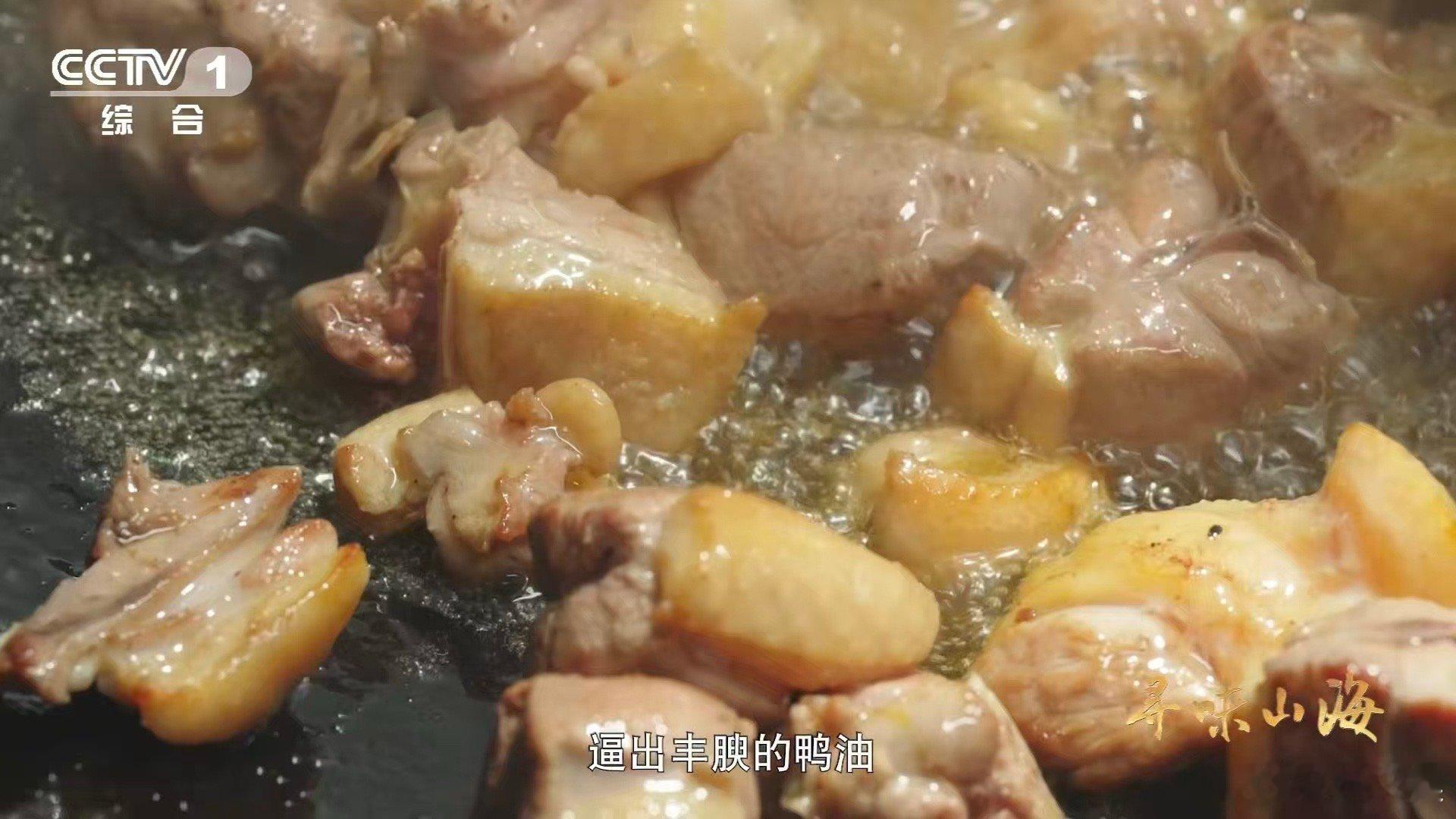 比肉还香的配菜魔芋是怎么变身下饭菜的 从寡淡魔芋到爆款下饭菜，只需要简单调味，弹