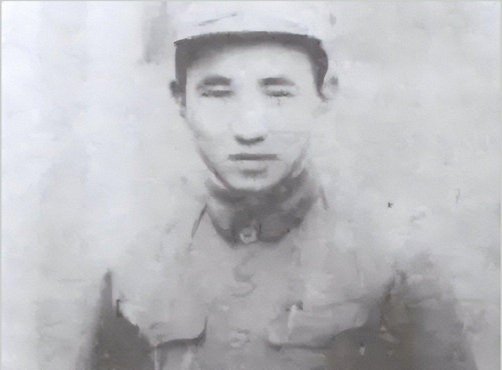 1939年，八路军司令段海州回家探亲，再没归队。他留信给上级，转身投奔了全中国名