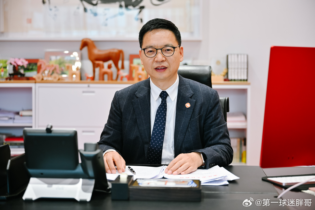 两会观察团建议整治手机App侵犯个人隐私 全国政协委员、中豪律师事务所管委会主席