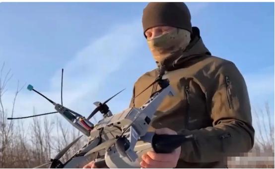 中东局势持续升温，FPV自杀式无人机凭借成本低、灵活性强、打击精准的优势，逐渐成