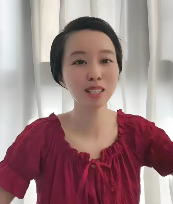 田静在母亲节发文，并不让人意外 ，现在的田静为了流量，很会蹭热度，在这样的一个节...