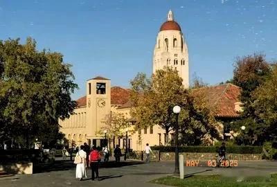 非常奇怪！不是学霸也能进斯坦福！

斯坦福今年在中国只录取了28名学生，其录取的