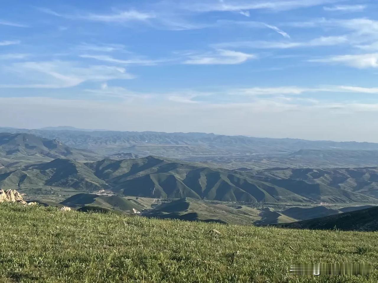 老铁们，今天晚点更新啊，家里出了点事，媳妇情绪不太稳，估计是在单位受气了，回来就