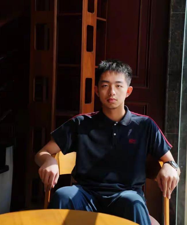 第二个韦东奕出现了？

2026年新高考Ⅰ卷数学难度被考生称为“喜提大专”，覆盖