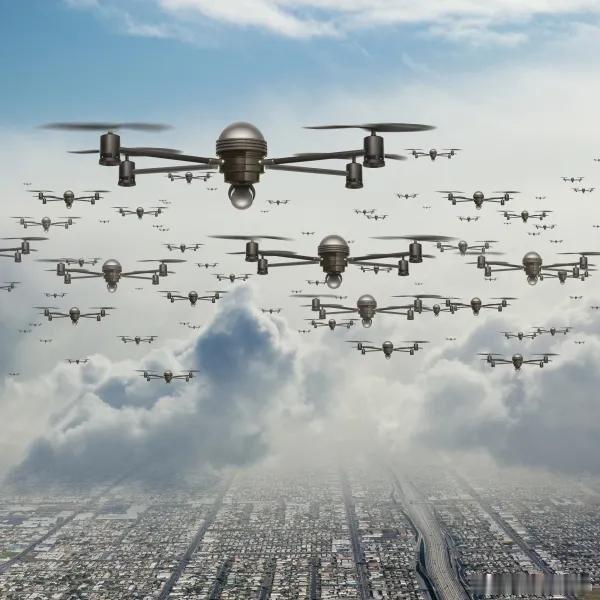 凤凰新闻【无人机铺天盖地袭击俄罗斯，泽连斯基想要有尊严的和平，美俄欧乌都在赌】新