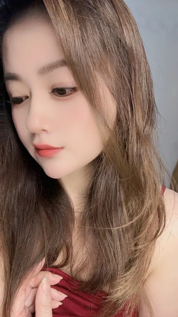 人生不过三万天，何必执念，都是小人物，好好活着就行了，你只管做你自己...