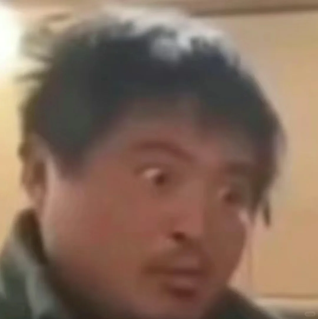 半夜被雷声吵醒 发现男朋友不在身边….