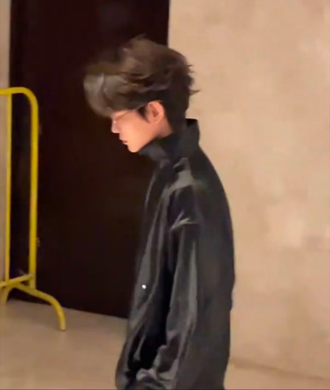 玉溪 cos圣体 网友个人意见啦，丁禹兮本人没有说过哦一起来期待丁禹兮湖南跨年晚