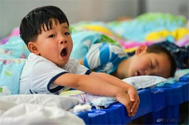 突然发现孩子真的很平庸，我该怎么办？”字里行间透着焦虑与不甘。其实，每个家庭都可