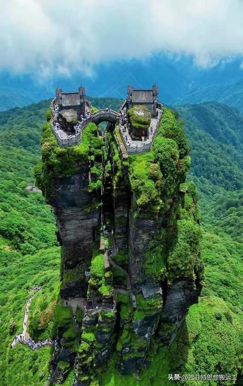 梵净山完整旅游攻略（世界自然遗产·天空之城）
 
梵净山分东门（江口，索道主入口